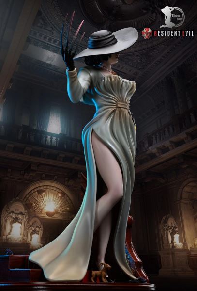 Статная и полностью голая Альсина Димитреску на фигурке по мотивам Resident Evil: Village